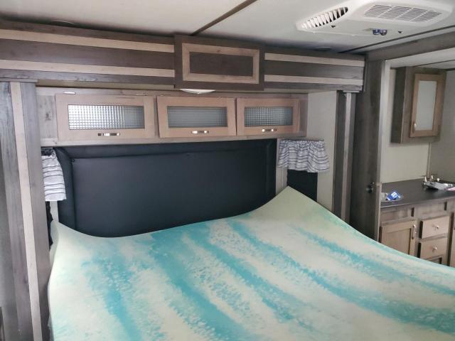 4YDT33022K1532416 - 2019 CAMP SPRINTER GRAY photo 6