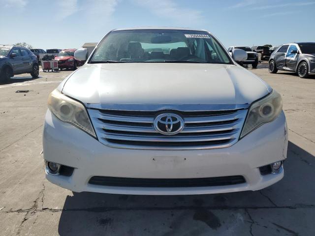 4T1BK3DB2BU421242 - 2011 TOYOTA AVALON BASE 白色 照片 5
