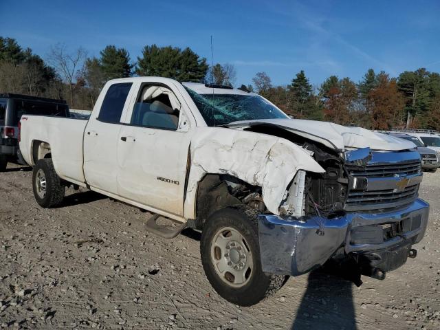 1GC2KUEG5GZ293268 - 2016 CHEVROLET SILVERADO K2500 HEAVY DUTY WHITE photo 4