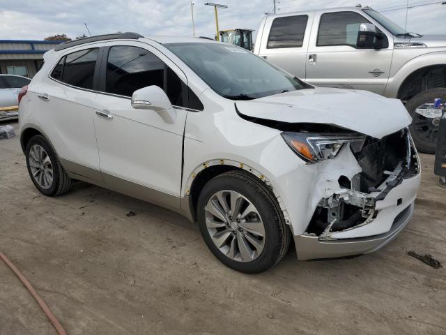 KL4CJASB9JB663078 - 2018 BUICK ENCORE PREFERRED WHITE photo 4