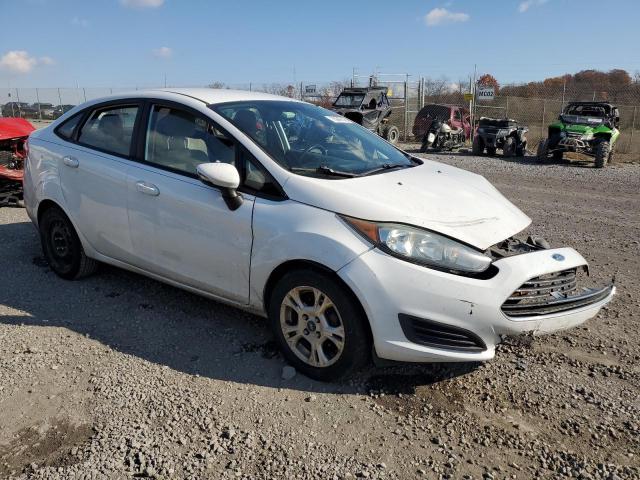 3FADP4BJ0GM107220 - 2016 FORD FIESTA SE WHITE photo 4