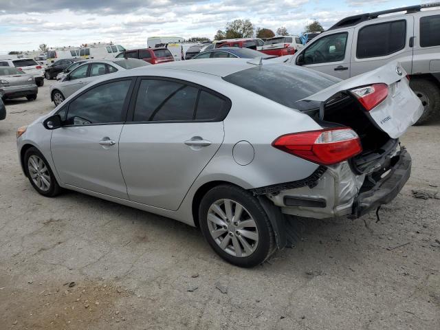 KNAFX4A62G5553808 - 2016 KIA FORTE LX SILVER photo 2