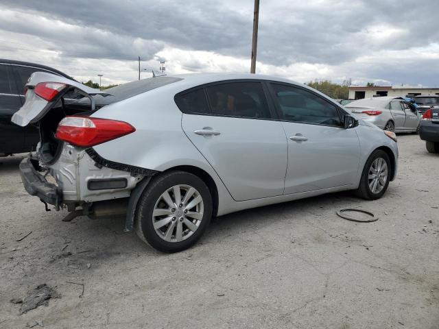 KNAFX4A62G5553808 - 2016 KIA FORTE LX SILVER photo 3