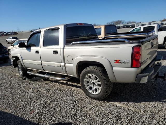 2GCEK13T651249250 - 2005 CHEVROLET SILVERADO K1500 TAN photo 2