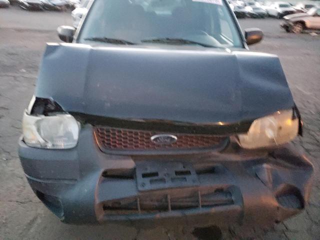 1FMCU02B63KB36959 - 2003 FORD ESCAPE XLS BLACK photo 11