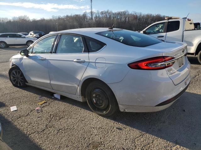 3FA6P0H79HR178482 - 2017 FORD FUSION SE WHITE photo 2