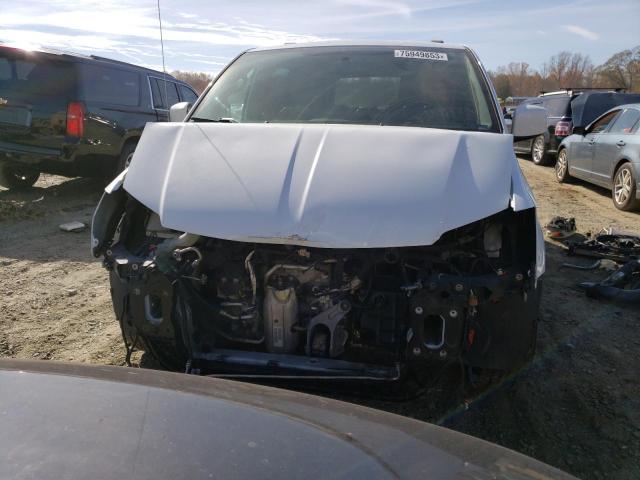 2C4RC1BG9FR617443 - 2015 CHRYSLER TOWN & COU TOURING 白色 照片 5