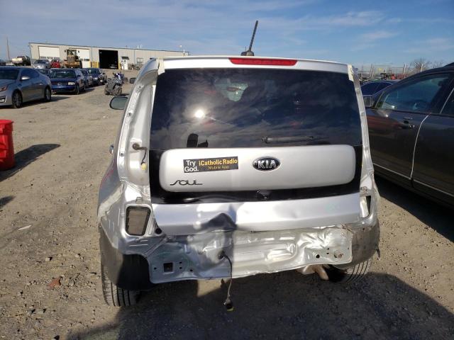 KNDJP3A52K7682269 - 2019 KIA SOUL + SILVER photo 6