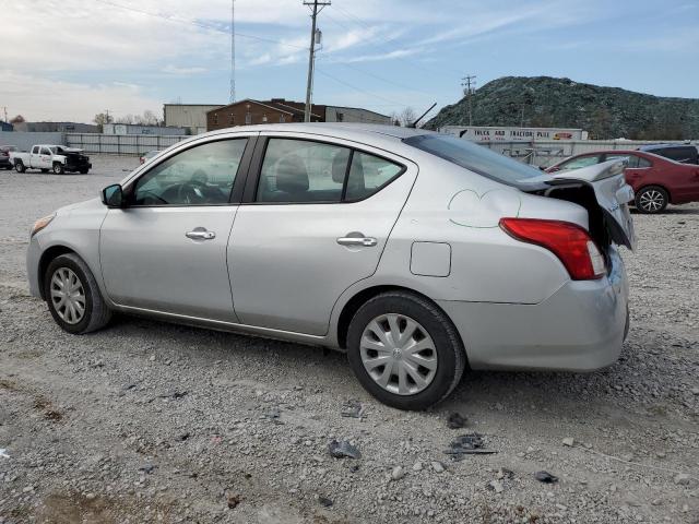 3N1CN7AP7GL851215 - 2016 NISSAN VERSA S SILVER photo 2