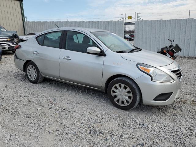 3N1CN7AP7GL851215 - 2016 NISSAN VERSA S SILVER photo 4