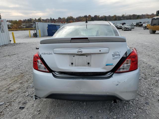 3N1CN7AP7GL851215 - 2016 NISSAN VERSA S SILVER photo 6