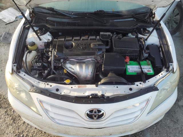 4T1BF3EK5BU599469 - 2011 TOYOTA CAMRY BASE WHITE photo 11