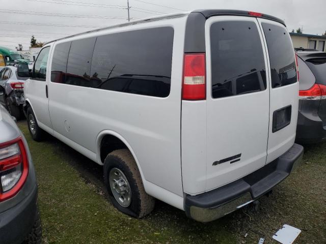 1GBWGRFA9E1112716 - 2014 CHEVROLET EXPRESS G2 LT WHITE photo 2