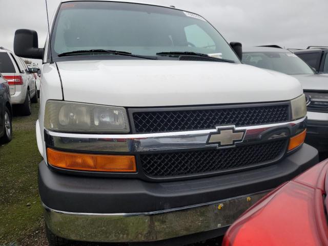 1GBWGRFA9E1112716 - 2014 CHEVROLET EXPRESS G2 LT WHITE photo 5