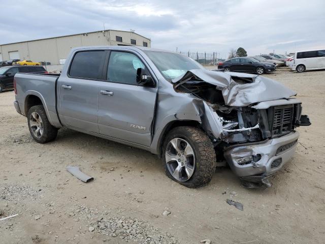 1C6SRFJT0KN675922 - 2019 RAM 1500 LARAMIE SILVER photo 4