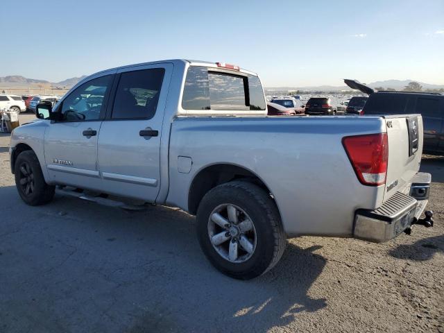 1N6AA0EK3CN324690 - 2012 NISSAN TITAN S SILVER photo 2