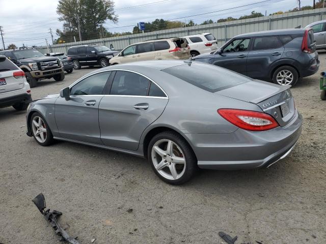 WDDLJ7DB6CA007571 - 2012 MERCEDES-BENZ CLS 550 GRAY photo 2