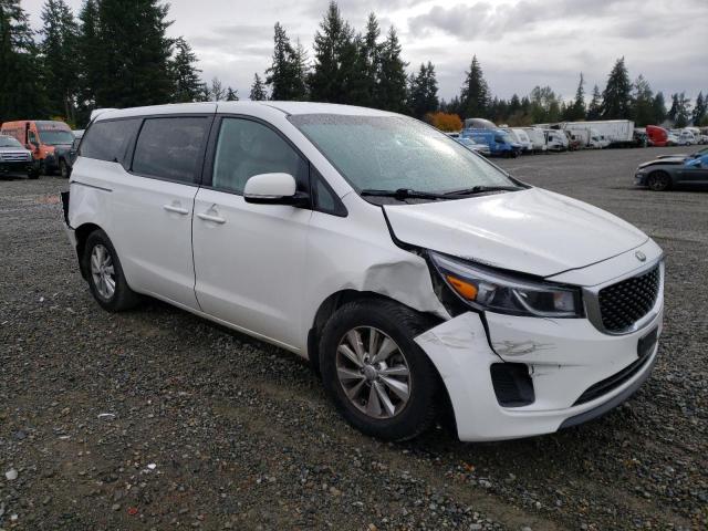 KNDMB5C19J6405222 - 2018 KIA SEDONA LX WHITE photo 4