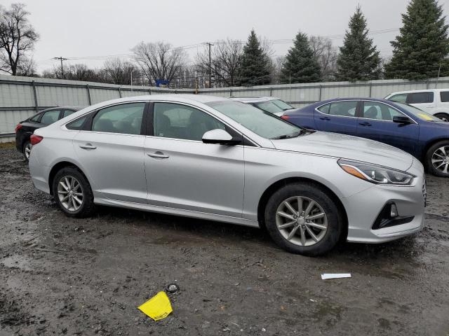 5NPE24AF3KH735863 - 2019 HYUNDAI SONATA SE SILVER photo 4