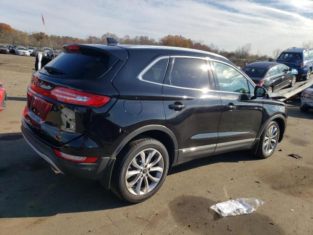 5LMCJ2D95KUL31353 - 2019 LINCOLN MKC SELECT BLACK photo 3