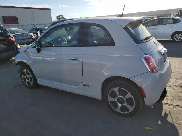 3C3CFFGEXHT549644 - 2017 FIAT 500 ELECTRIC SILVER photo 2