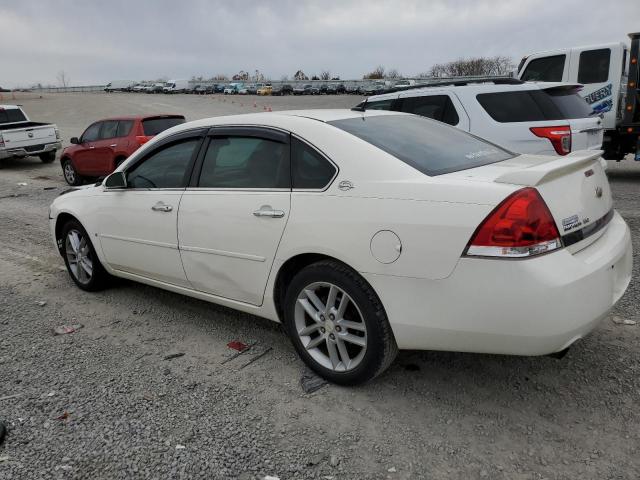 2G1WU583381199063 - 2008 CHEVROLET IMPALA LTZ WHITE photo 2