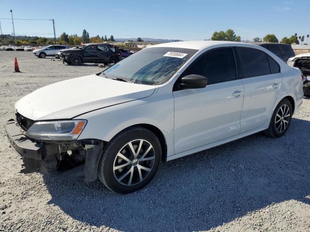 3VWD67AJ5GM264609 - 2016 VOLKSWAGEN JETTA SE WHITE photo 1