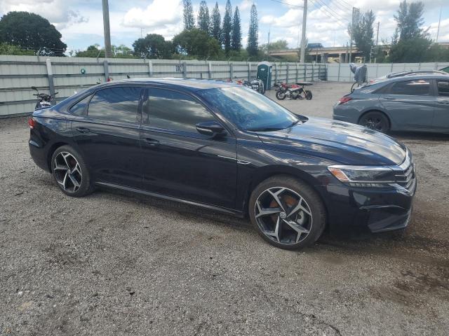 1VWMA7A31MC014703 - 2021 VOLKSWAGEN PASSAT R-LINE Սև լուսանկար 4