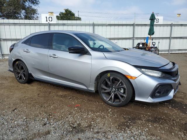 SHHFK7H91JU415846 - 2018 HONDA CIVIC SPORT TOURING SILVER photo 4
