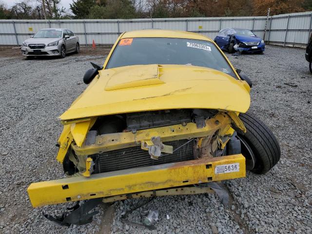 1FAFP42X24F127106 - 2004 FORD MUSTANG GT YELLOW photo 5