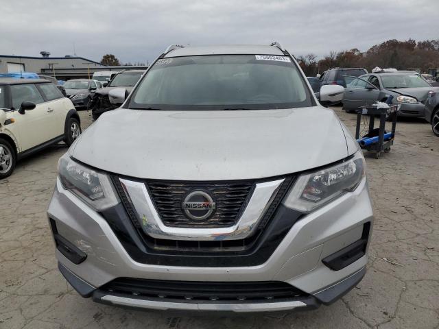 KNMAT2MV3JP512552 - 2018 NISSAN ROGUE S SILVER photo 5