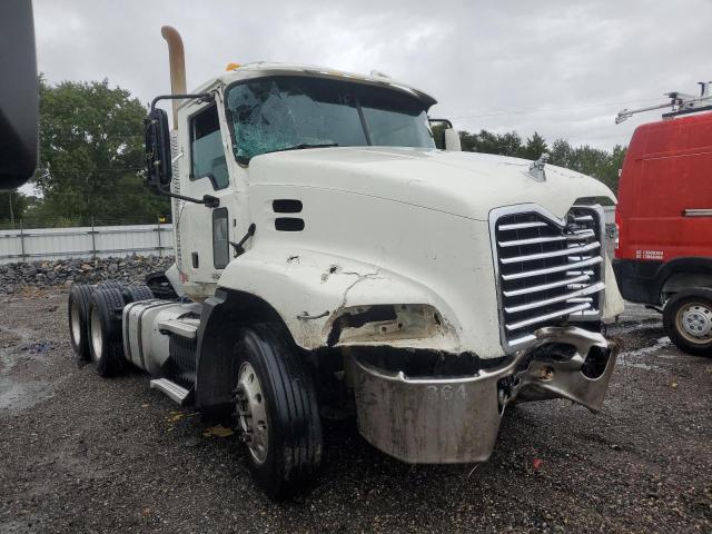 2016 MACK 600 CXU600, 