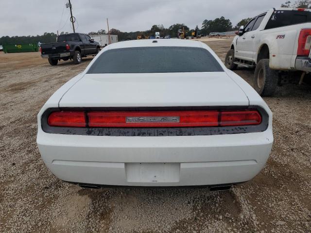 2B3CJ4DG0BH596641 - 2011 DODGE CHALLENGER WHITE photo 6