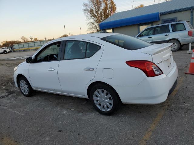 3N1CN7AP7JL801423 - 2018 NISSAN VERSA S WHITE photo 2