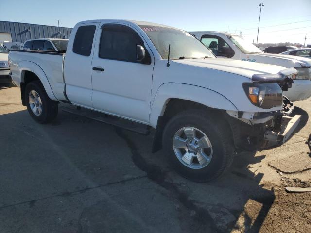 5TETU62N66Z180770 - 2006 TOYOTA TACOMA PRERUNNER ACCESS CAB WHITE photo 4