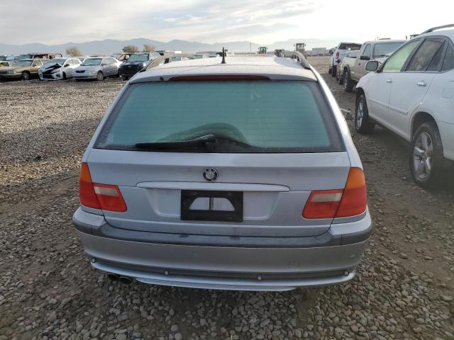 WBAAW33401ET41953 - 2001 BMW 325 IT GRAY photo 6