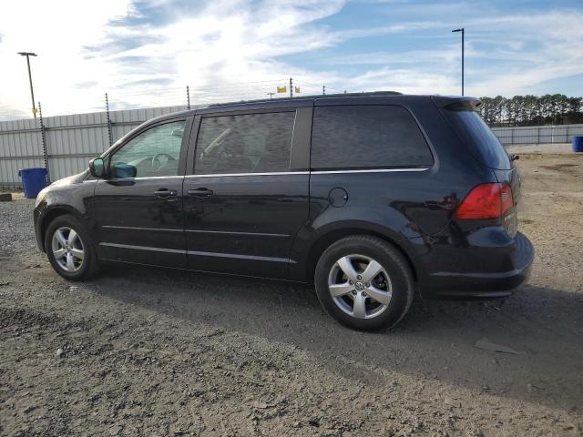 2V4RW3DG5BR670446 - 2011 VOLKSWAGEN ROUTAN SE BLACK photo 2