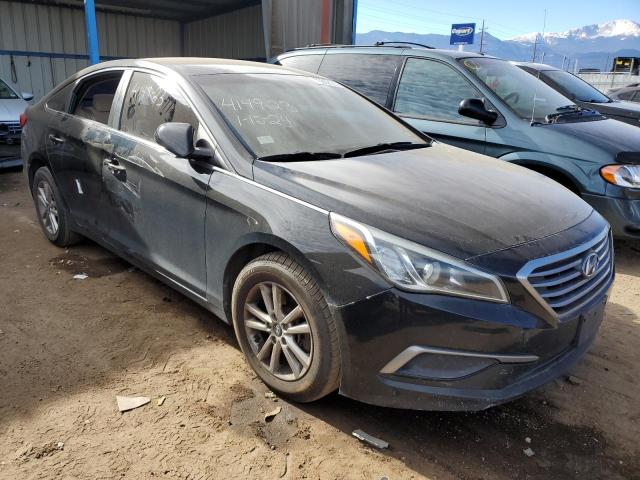 5NPE24AF9HH537426 - 2017 HYUNDAI SONATA SE BLACK photo 4