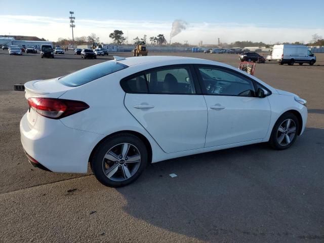 3KPFL4A71JE194857 - 2018 KIA FORTE LX WHITE photo 3