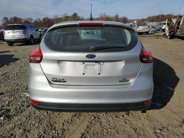 1FADP3K24GL226389 - 2016 FORD FOCUS SE SILVER photo 6