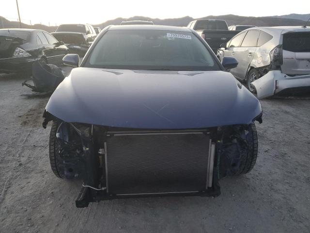 4T1B11HK6JU632525 - 2018 TOYOTA CAMRY L Көк фото 5