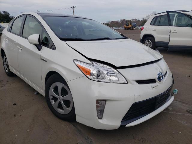 JTDKN3DU1E1849368 - 2014 TOYOTA PRIUS WHITE photo 4