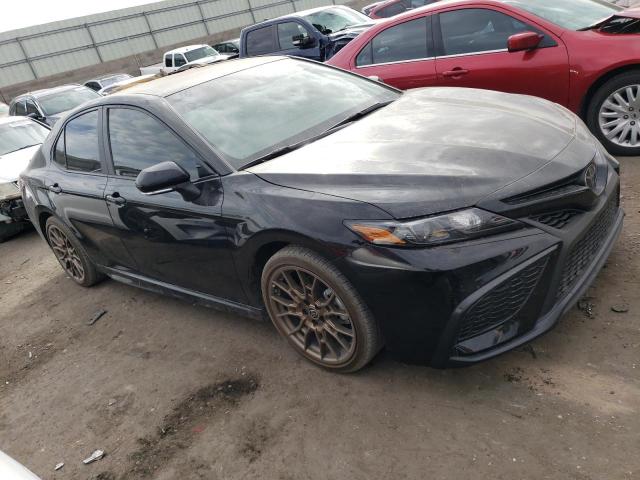 4T1G11BK5PU097839 - 2023 TOYOTA CAMRY SE NIGHT SHADE BLACK photo 4