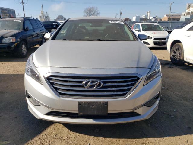 5NPE24AF8FH001080 - 2015 HYUNDAI SONATA SE SILVER photo 5