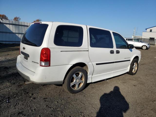 1GBDV13W98D206984 - 2008 CHEVROLET UPLANDER INCOMPLETE WHITE photo 3