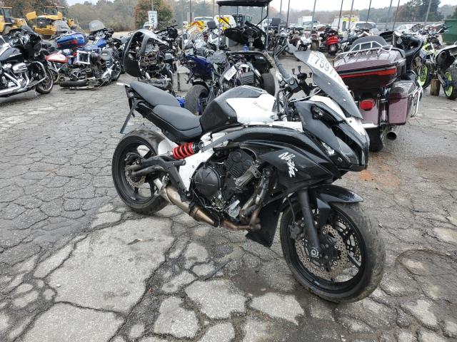 JKAEXEE14CDA04465 - 2012 KAWASAKI EX650 EC TWO TONE photo 1