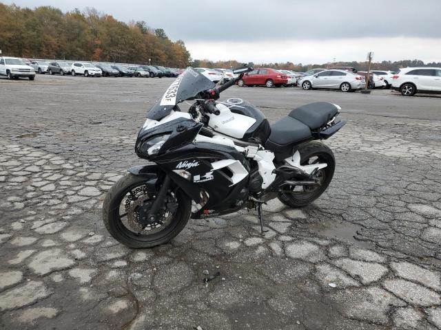 JKAEXEE14CDA04465 - 2012 KAWASAKI EX650 EC TWO TONE photo 2