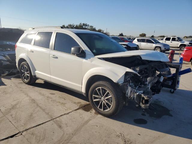 3C4PDCAB9JT288447 - 2018 DODGE JOURNEY SE WHITE photo 4