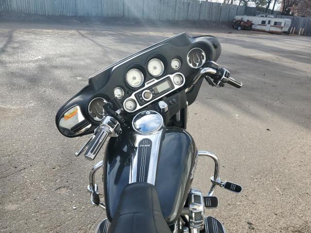 1HD1KBW126Y672483 - 2006 HARLEY-DAVIDSON FLHXI GRAY photo 5