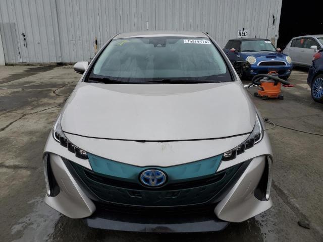 JTDKARFP6H3000884 - 2017 TOYOTA PRIUS PRIM 银色 照片 5